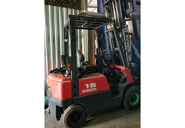 Nissan 1.5 tấn Số sàn